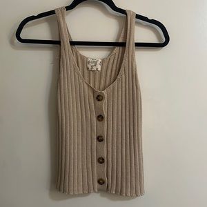 Beige sweater tank top. Hippie Rose. Size M
